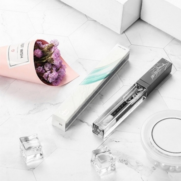 Clear Liquid Glass Transparent Lip Top Coat Gloss - Picture 5 of 5